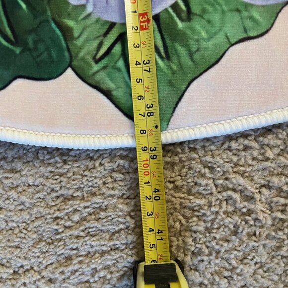 39" Flowered Area Rug - Picture 2 of 3